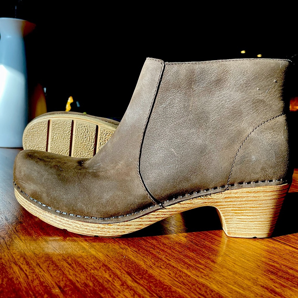 Maria milled nubuck booties